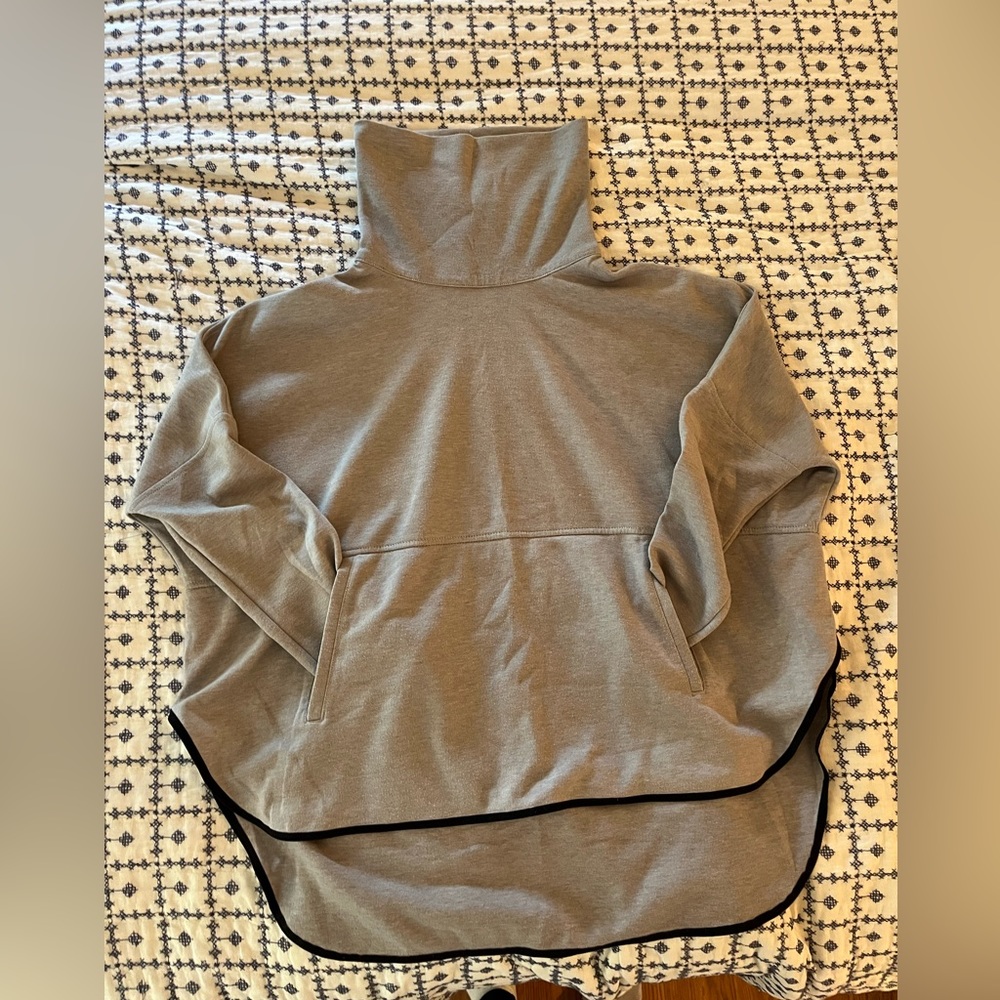 The North Face Oversized Turtleneck Drop Cut Sweatshirt | Light Grey | SM-MD